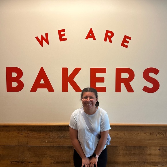 Meet your Posher, Sandra - Picture 1 of 1